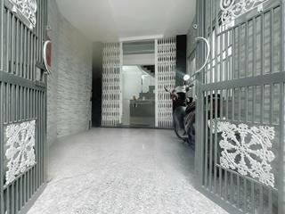 Bán nhà 03 tấm  khu vip bến vân đồn quận 4 khu vực hiếm bán  khu dân cư hiện hữu 100%