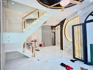 Bán nhà đẹp lê văn lương gần lotte hẻm ba gác 31m2 kdc 3 tỷ nhỉnh tlcc