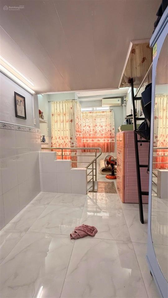Bán nhà gần vĩnh khánh 2 tầng kdc 21m2 nhỉnh 2 tỷ nhỉnh tlcc