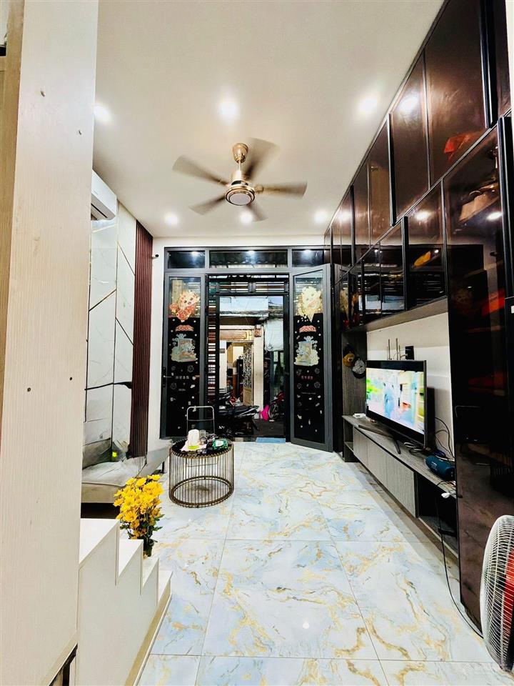 Nhà mới 100% tôn đản, quận 4 htn 3,5 4 tầng 29m2 chỉ 4,85 tỷ tlcc