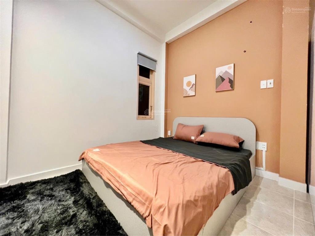 Siêu phẩm quận 4  5 tầng có hầm để xe thoải mái  dòng tiền 20 tr/tháng
giá chỉ 4.25 tỷ