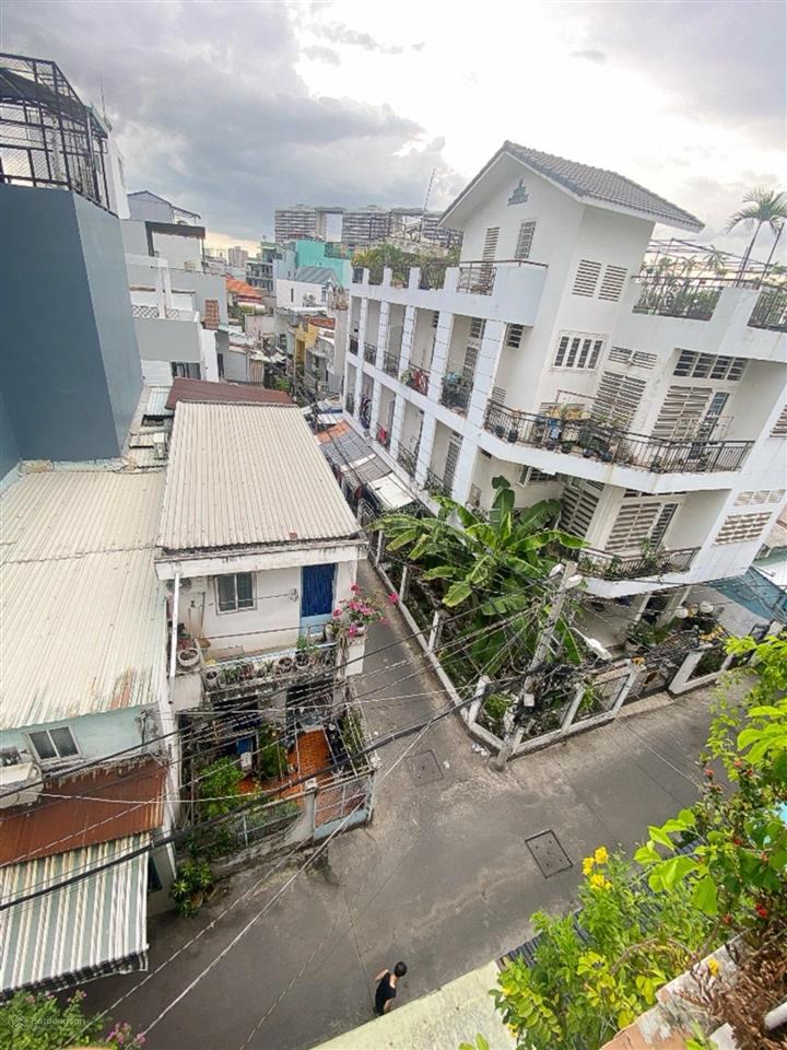 Bán nhà hẻm xe hơi âu dương lân 5 tầng 4x13 thuận tiện qua lại các quận hơn 9 tỷ tlcc