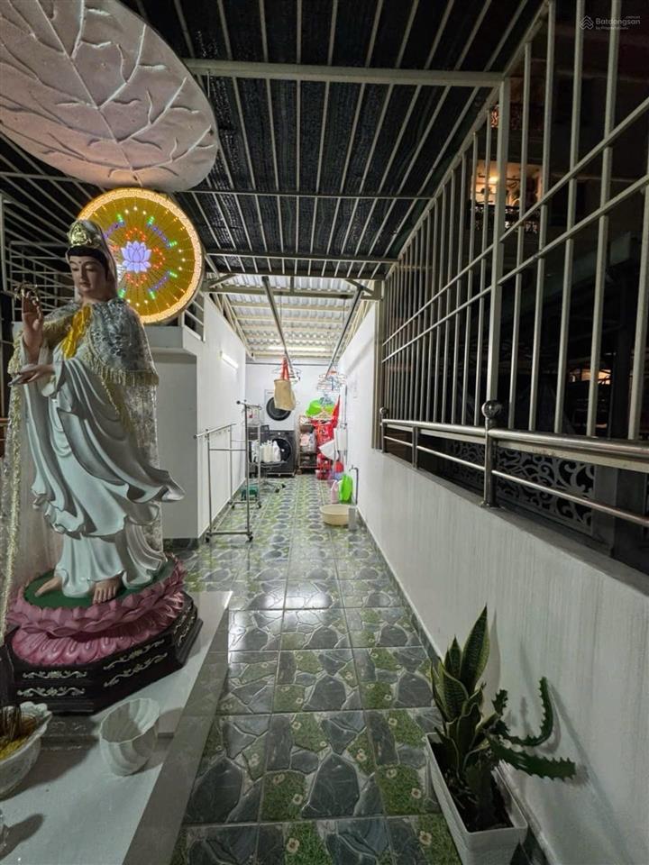 Khu vực hiếm bán chính chủ bến vân đồn quận 4 5 tầng 5pn khu dân cư hoàn công đủ 6,5 tỷ tlcc