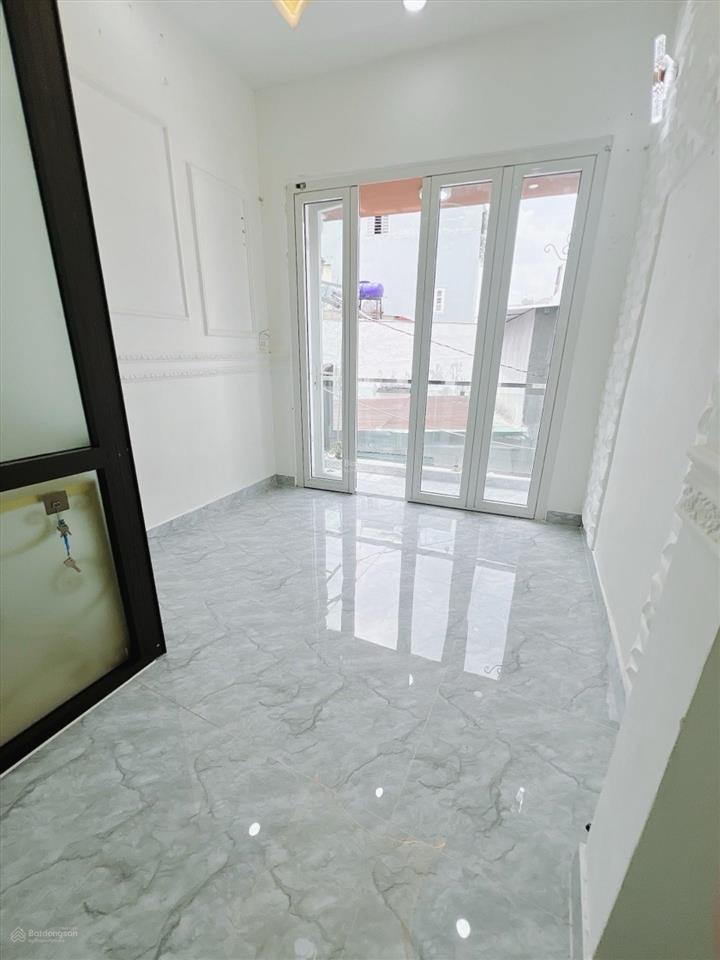 Chính chủ bán nhà khánh hội quận 4 thuận tiện qua quận 7 q1 khu dân cư 3 tầng 2pn giá 3,05 tỷ tlcc
