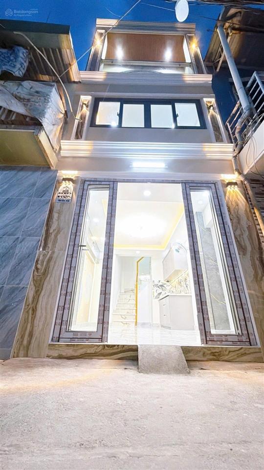 Nhà trung tâm quận 4 tôn đản thuận tiện qua lại quận 1,7 3 tầng 2pn cho 1 gd nhỏ tài chính thấp 3 t