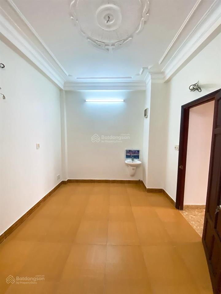 Chính chủ giảm bán nhà mt đường số 40m2 5 tầng 5pn xe hơi ngủ trong nhà giá chỉ 12 tỷ còn tl