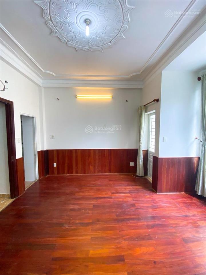 Chính chủ giảm bán nhà mt đường số 40m2 5 tầng 5pn xe hơi ngủ trong nhà giá chỉ 12 tỷ còn tl