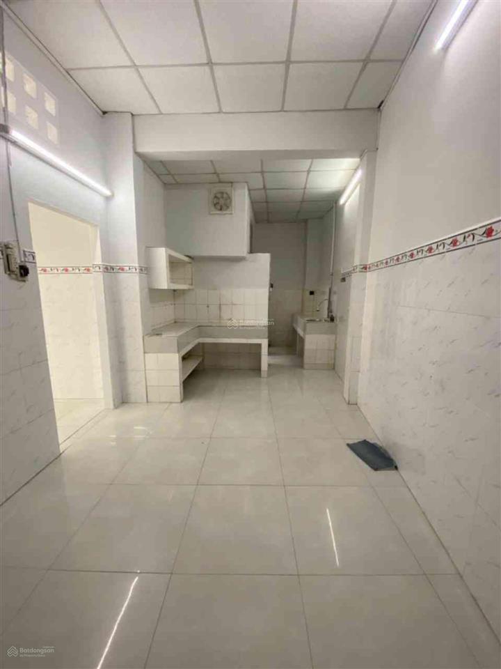 Nhà đoàn văn bơ gần trường gần chợ giá tốt 67m2 hẻm 1/ htn 4m nhà còn mới ở ngay 6 tỷ nhỉnh còn tl