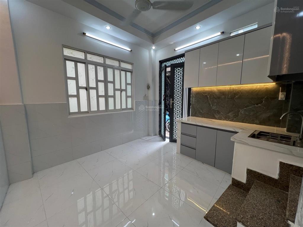 Nhà đẹp quận 8 shr hẻm xh kdc hiện hữu không quy hoạch 3 tấm hoàn công đủ 2pn chỉ 2 tỷ nhỉnh còn tl