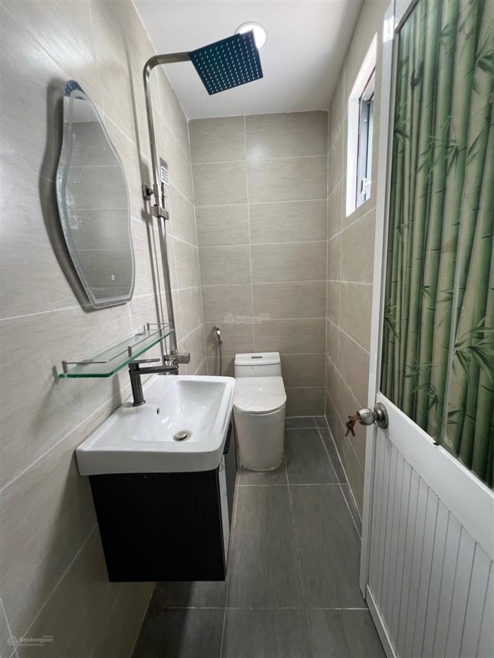 Nhà đẹp quận 8 shr hẻm xh kdc hiện hữu không quy hoạch 3 tấm hoàn công đủ 2pn chỉ 2 tỷ nhỉnh còn tl