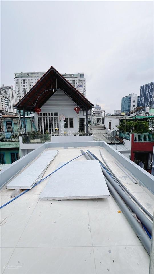 Bán nhà khu 20 thước tt quận4 50m ra phố ẩm thực vĩnh khánh nhà đẹp 4 tầng 3pn 5 tỷ nhỉnh tlcc
