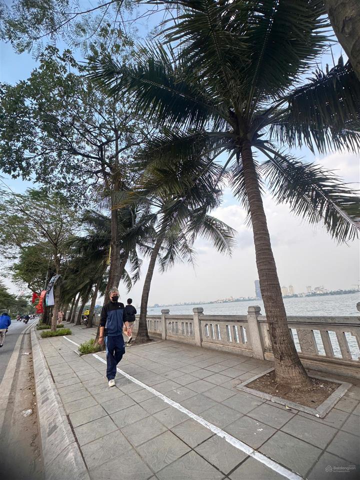 Chính chủ gửi bán mảnh đất 3 thoáng, ô tô chạm cửa, gần hồ. diện tích 73m²  16,8 tỷ