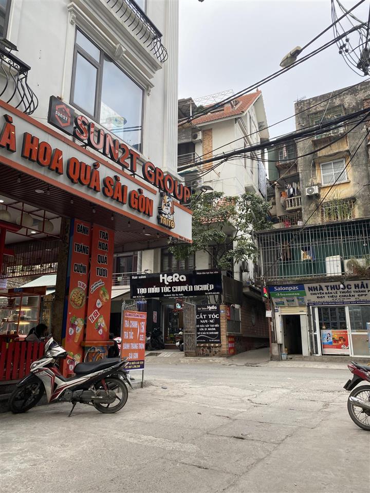 Nhà c4 đang cho thuê hướng tây nam diện tích 50 m2, sát trường, chợ, hai bước ra hồ nhiều tiện ích