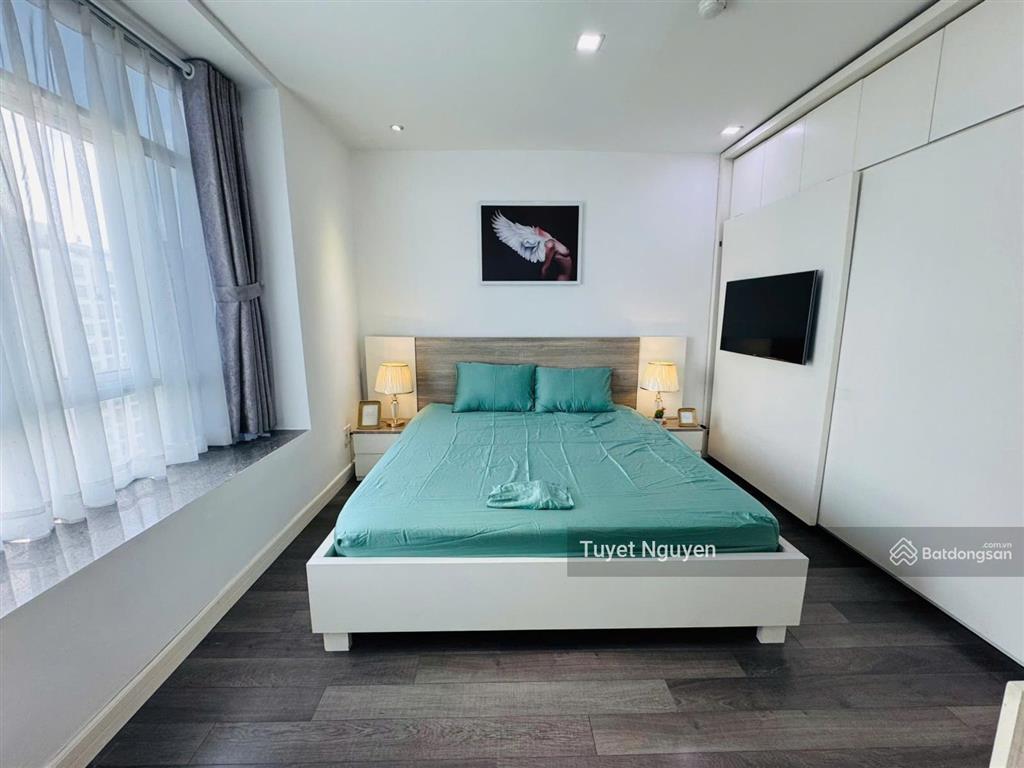 Bán căn hộ hoàng anh new sài gòn 121m2, 3pn, lầu cao view đẹp,hướng đông nam vượng khí. giá 5.5 tỷ