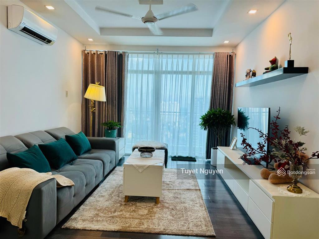 Bán căn hộ hoàng anh new sài gòn 121m2, 3pn, lầu cao view đẹp,hướng đông nam vượng khí. giá 5.5 tỷ