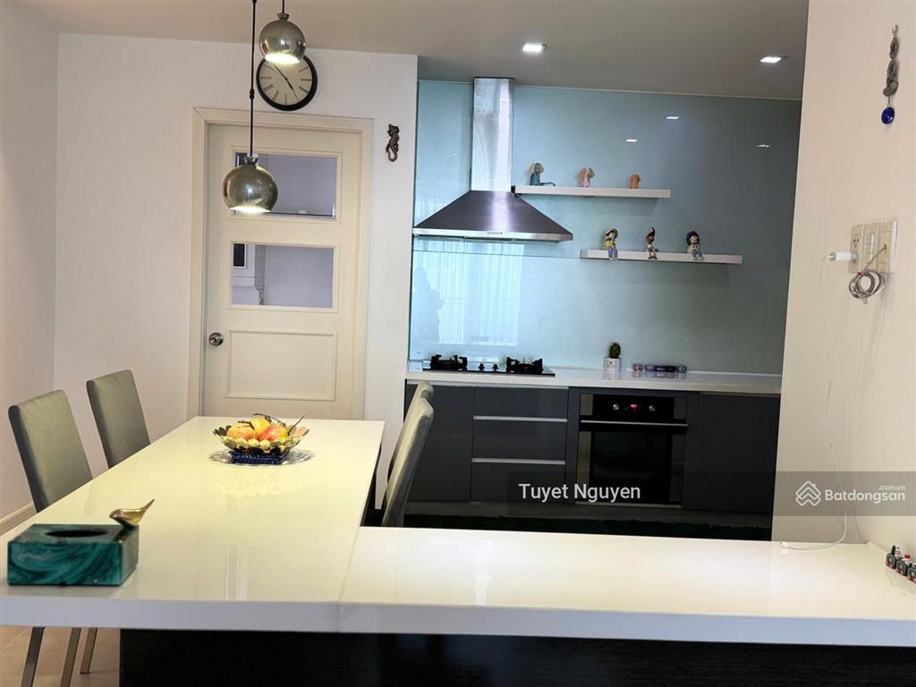Bán căn hộ hoàng anh new sài gòn 121m2, 3pn, lầu cao view đẹp,hướng đông nam vượng khí. giá 5.5 tỷ