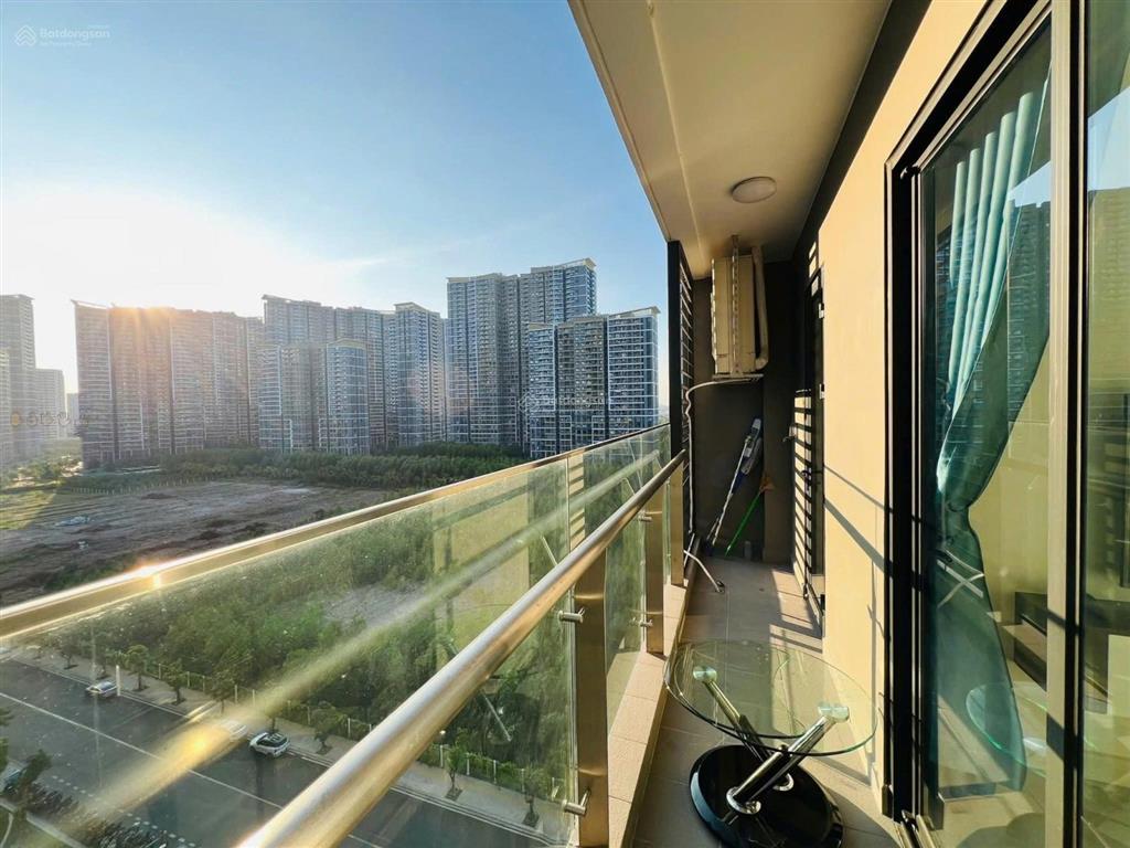 Bán gấp căn góc 2pn beverly vinhomes grand park 80m² sổ hồng sẵn chỉ 5,7 tỷ