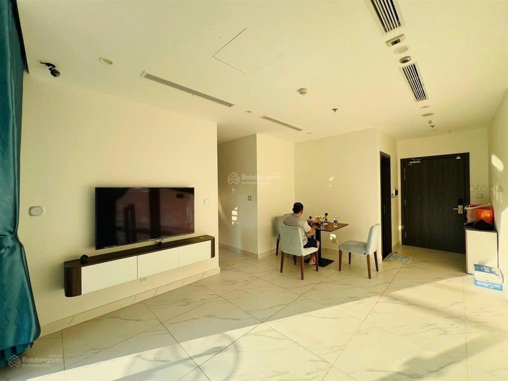 Bán gấp căn góc 2pn beverly vinhomes grand park 80m² sổ hồng sẵn chỉ 5,7 tỷ