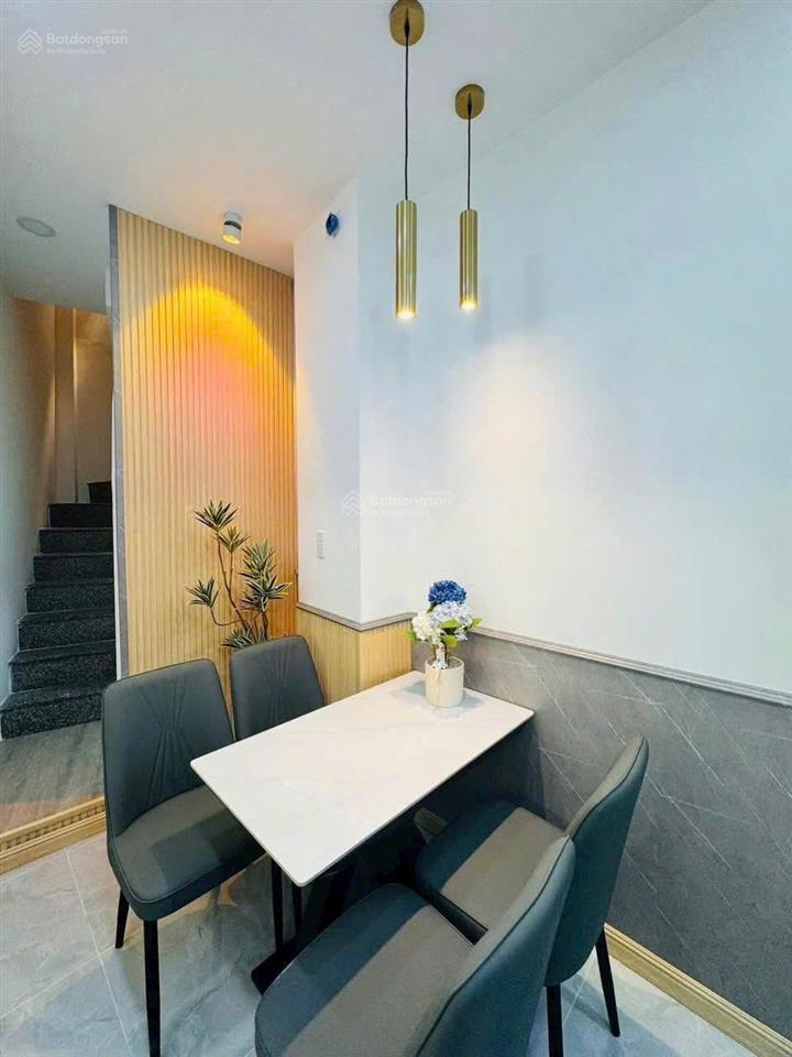 Nhà đẹp trung tâm quận 3, cư xá đô thành, phường bàn cờ  4 tầng đúc, giá chỉ 3.9 tỷ