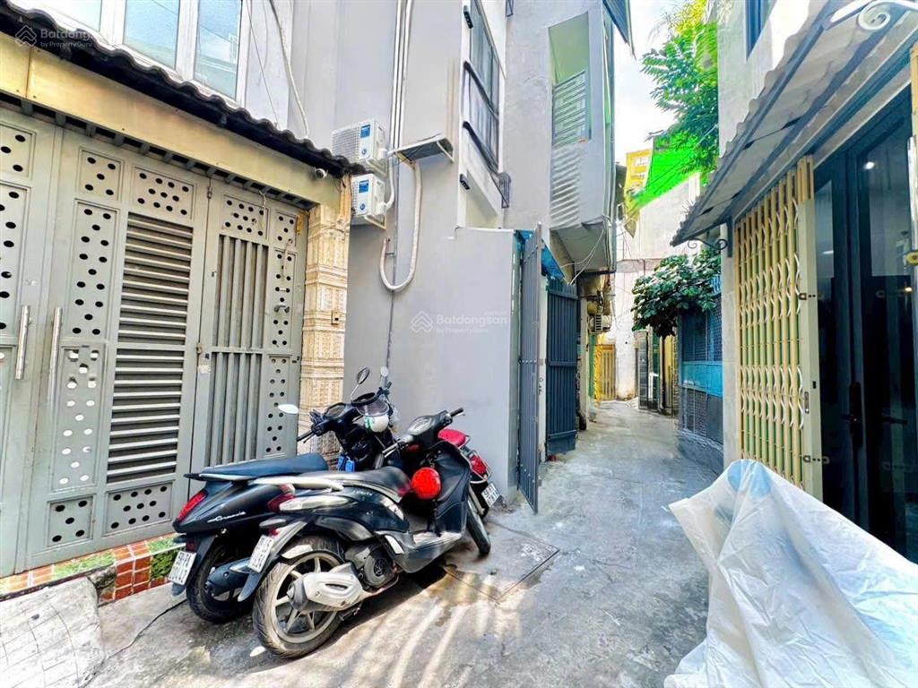 Nhà đẹp trung tâm quận 3, cư xá đô thành, phường bàn cờ  4 tầng đúc, giá chỉ 3.9 tỷ