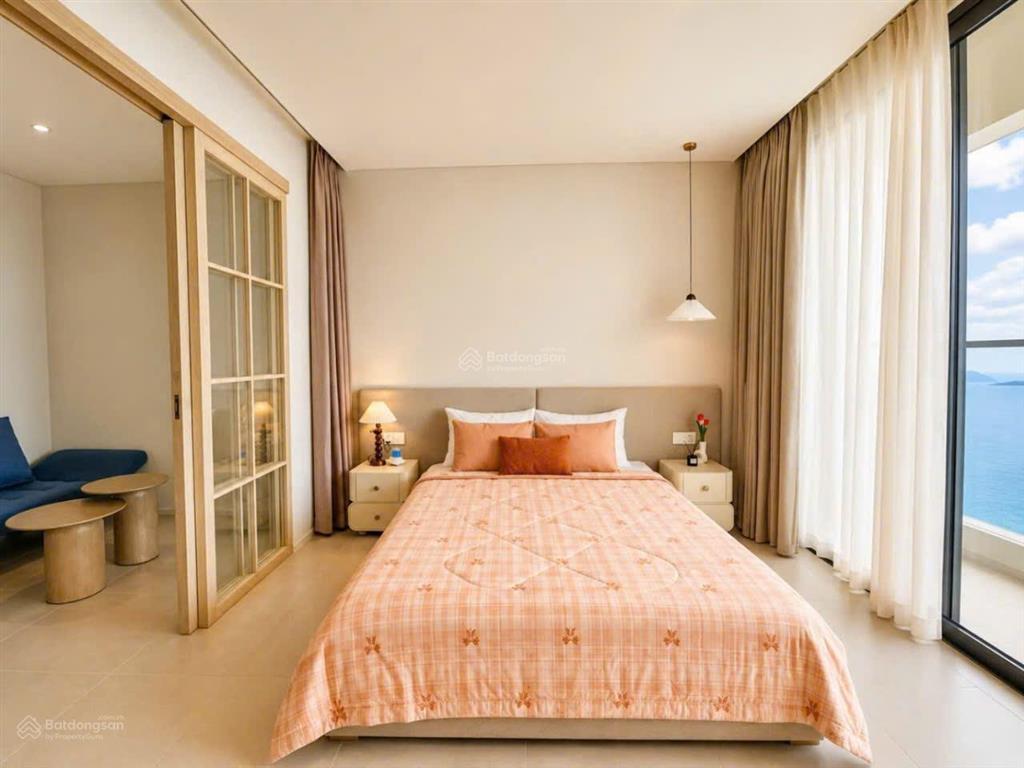 Nhà trang vào mùa nghỉ dưỡng đặt trước căn đẹp, giá tốt