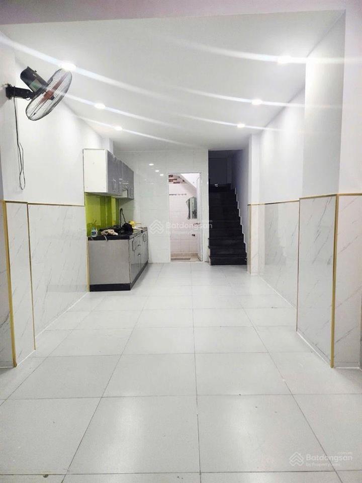 Bán gấp nhà riêng tại đường số 41, phường 4, quận 4, 6,5 tỷ, 37,7m2
