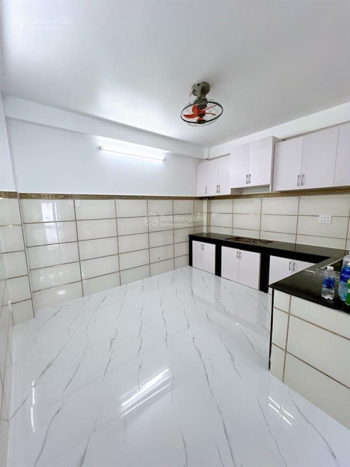 Bán gấp nhà riêng 46m2, 5pn, 3wc tại tôn thất thuyết, 7,1 tỷ, q4, hcm