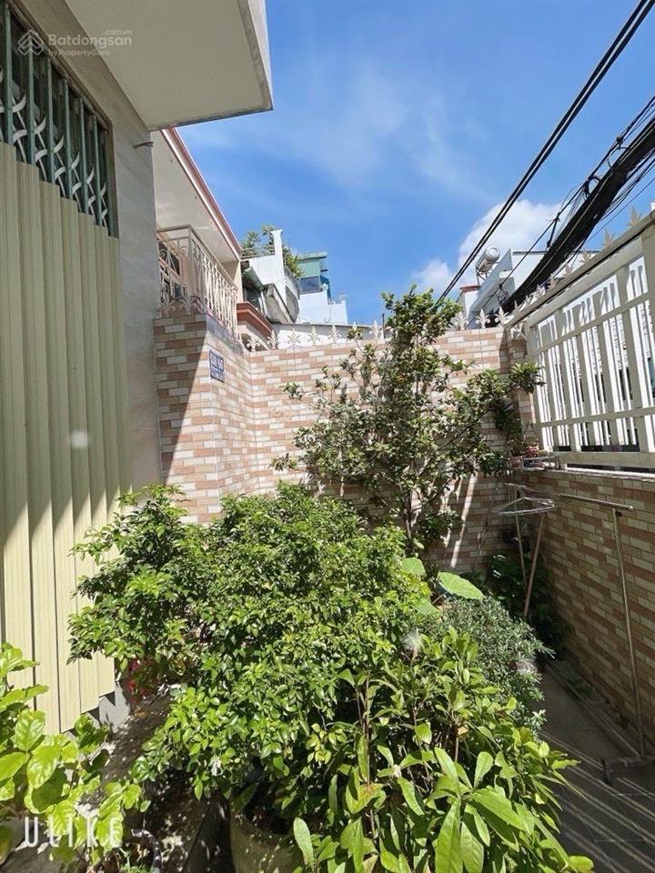Bán nr tại đoàn văn bơ, 7,6 tỷ, 85m2, 2pn, 2wc, giá siêu hời