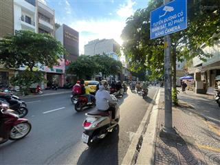 Bán cc 2pn, 2wc tại đinh tiên hoàng, 6,8 tỷ, 59m2 hàng hot uy tín