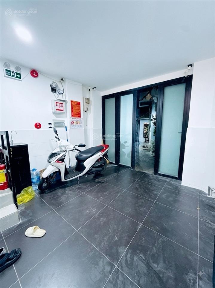 Bán nhà riêng 4pn, 4wc tại lê văn sỹ, 5,76 tỷ, 32m2