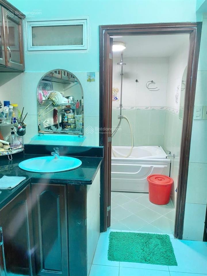 Chdv cmt8, quận 3  khai thác tối đa 70th/th  14 phòng, 12wc  5 tầng  76m2 (5x15)  nở tài lộc