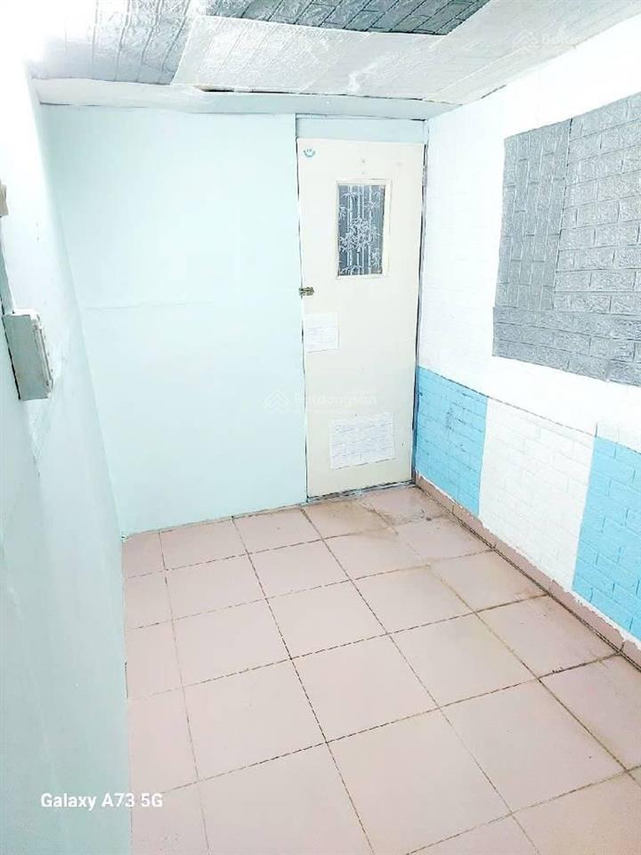 6pn, 3wc, nhà cách đường chính hồ bá kiện chỉ 45m, hẻm trước nhà 3m, cách hẻm xe hơi 5m