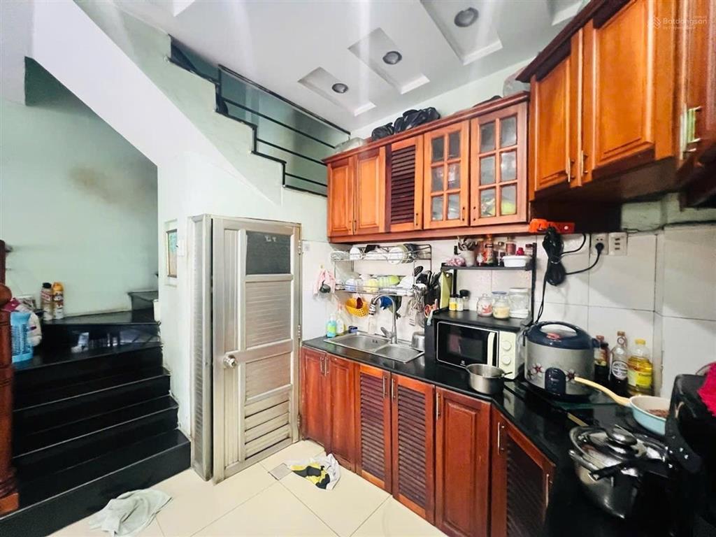 Quận 10 lô góc 5 tầng, đường 8m thông quá x...i....n