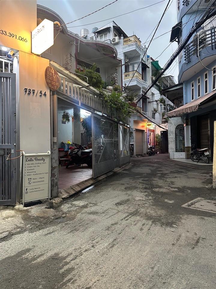 Hẻm xe hơi quay đầu  dt 61.5m2  4 tầng btct