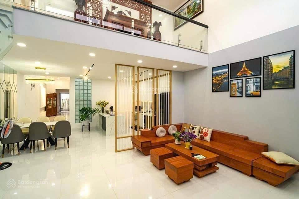 Cho thuê gấp nhà phân lô 2 mặt thoáng trần quang diệu, dt 50m2 x 7 tầng, mt 5m, thang máy .giá 35tr