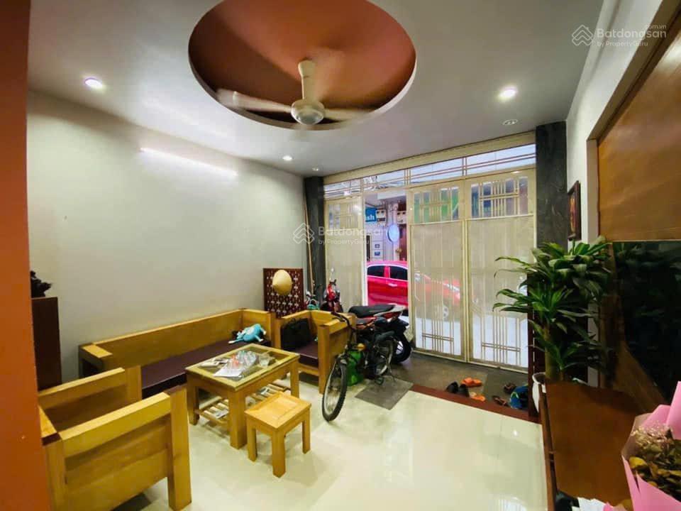 Chính chủ cần cho thuê gấp nhà mới xây xã đàn, dt 30m2 x 5 tầng, trang bị đủ đồ. gía 14tr/th