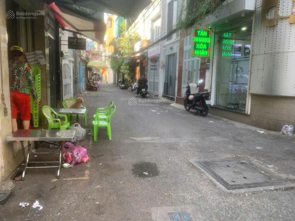 Quận 1, bến chương dương  giá 7,8ty  3pn 4wc, hẻm 6m, diện tích 27,9m2