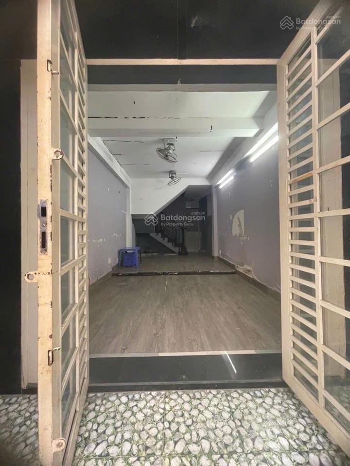 Quận 1, bến chương dương  giá 7,8ty  3pn 4wc, hẻm 6m, diện tích 27,9m2
