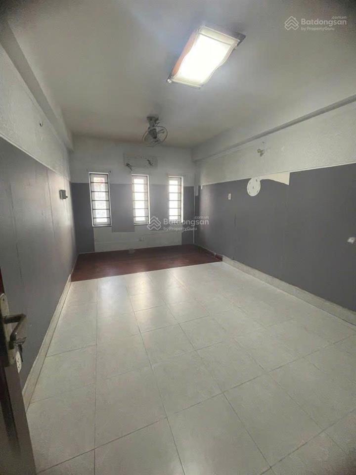 Quận 1, bến chương dương  giá 7,8ty  3pn 4wc, hẻm 6m, diện tích 27,9m2