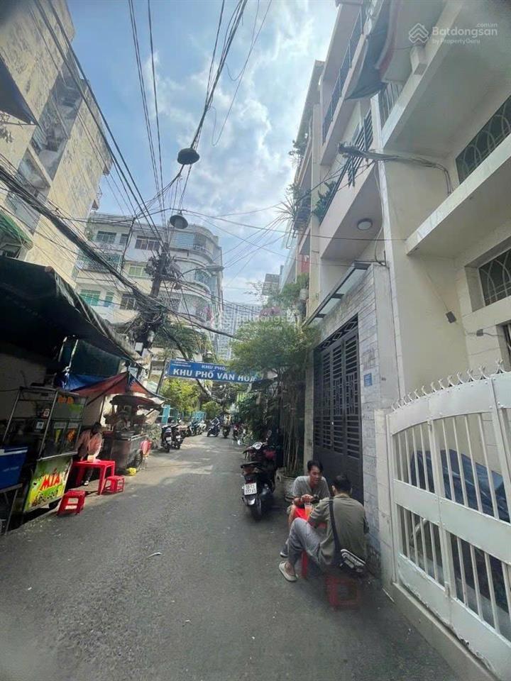 Quận 1, bến chương dương  giá 7,8ty  3pn 4wc, hẻm 6m, diện tích 27,9m2