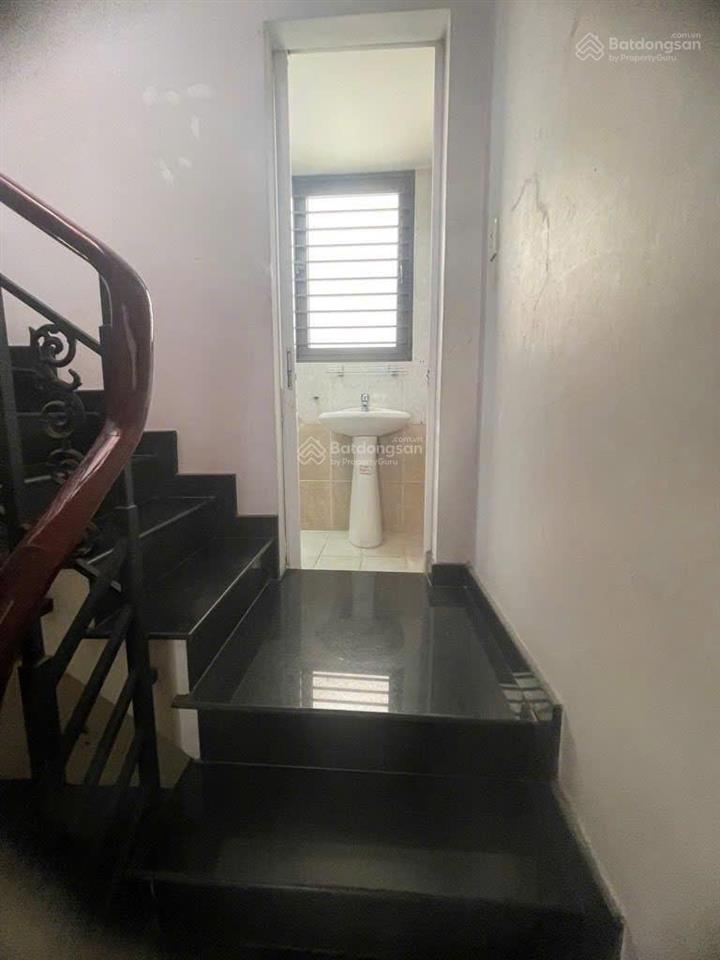 Quận 1, bến chương dương  giá 7,8ty  3pn 4wc, hẻm 6m, diện tích 27,9m2
