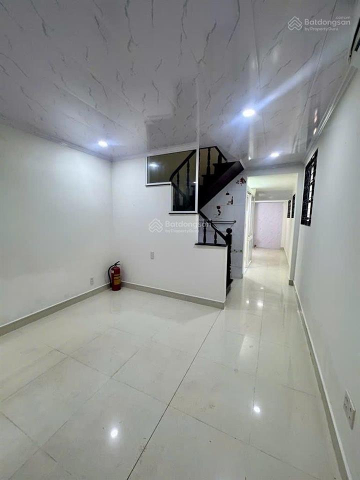 Nhà pasteur, quận 1  8 tỷ  3pn 2wc, diện tích 42m2