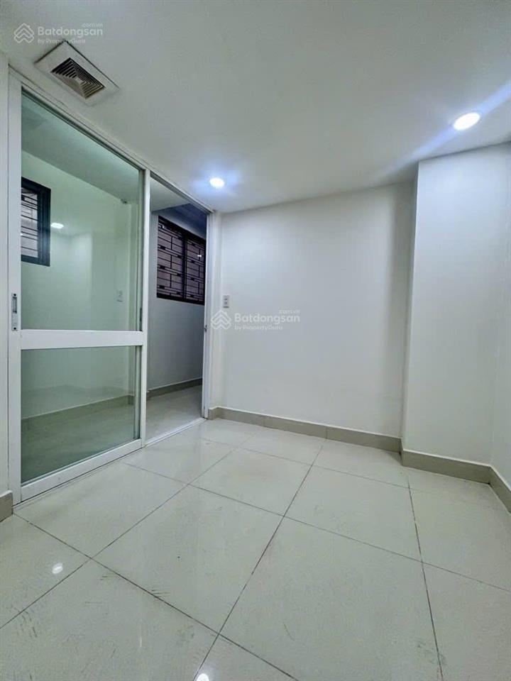Nhà pasteur, quận 1  8 tỷ  3pn 2wc, diện tích 42m2