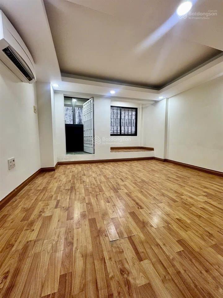 Nhà pasteur, quận 1  8 tỷ  3pn 2wc, diện tích 42m2