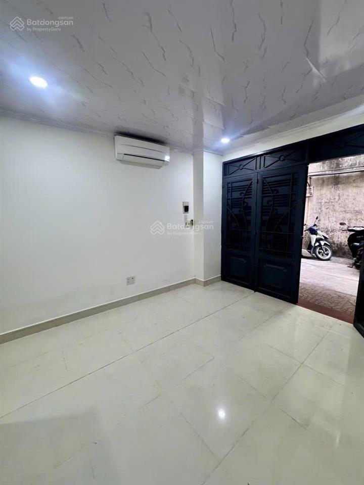 Nhà pasteur, quận 1  8 tỷ  3pn 2wc, diện tích 42m2