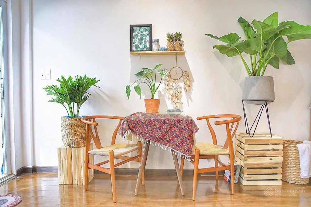 Quận 1, bùi viện  giá 4,43 tỷ  2pn 1wc, dt 25m2