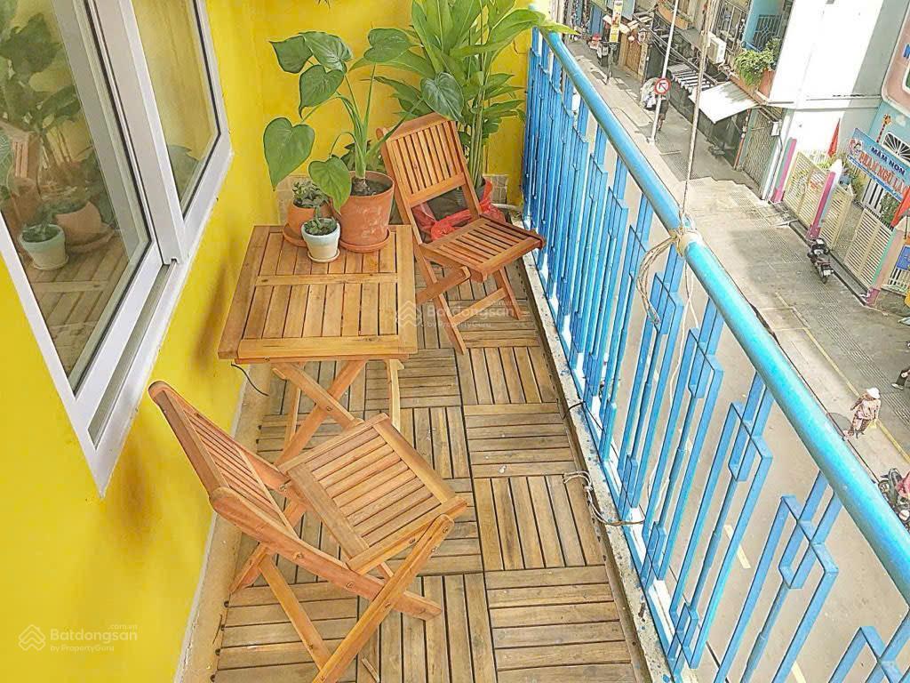 Quận 1, bùi viện  giá 4,43 tỷ  2pn 1wc, dt 25m2