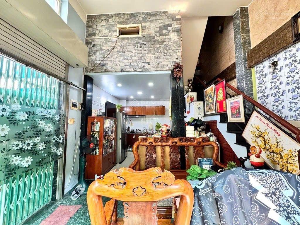 Quận 1, mai thị lựu giá 9,5tỷ dt 36m2, 5pn2wc  lô góc 1 căn ra mặt tiền vân 0388 515 ***