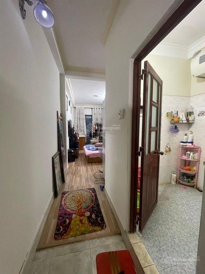 Quận 1, tôn thất tùng giá 14,2tỷ 63m2  5pn6wc, 5tầng, cách mặt tiền 50m  vân 0388 515 ***