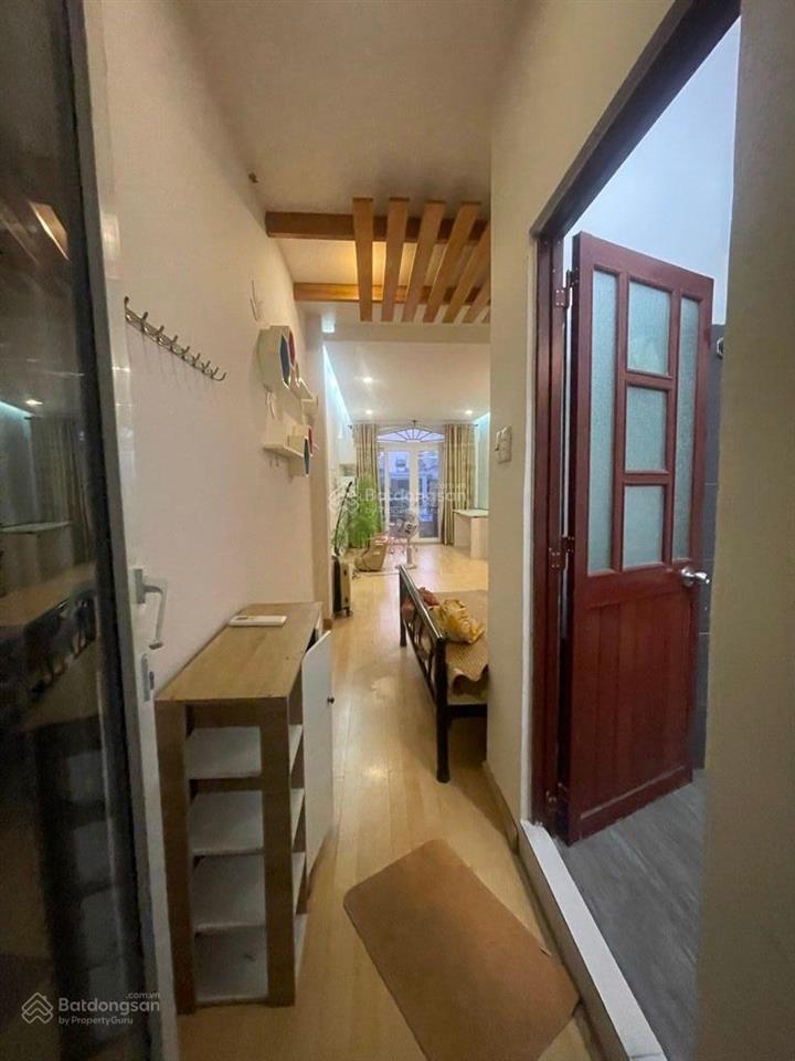 Quận 1, tôn thất tùng giá 14,2tỷ 63m2  5pn6wc, 5tầng, cách mặt tiền 50m  vân 0388 515 ***